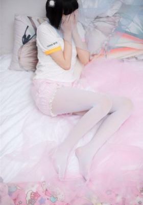 他信之女贝东丹当选泰国总理